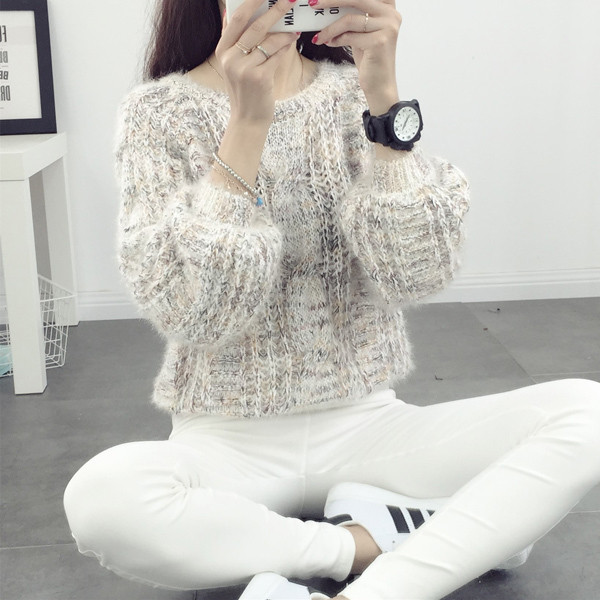 Γυναικείο πουλόβερ με στρογγυλό λαιμόκοψη σε διάφορα χρώματα