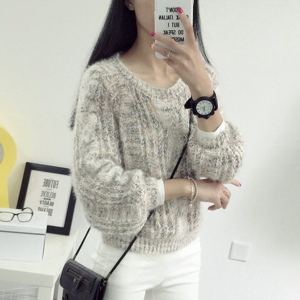 Γυναικείο πουλόβερ με στρογγυλό λαιμόκοψη σε διάφορα χρώματα