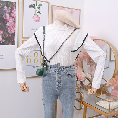 Νέο μοντέλο γυναικεία μπλούζα με χαμηλό κολάρο και μακριά μανίκια