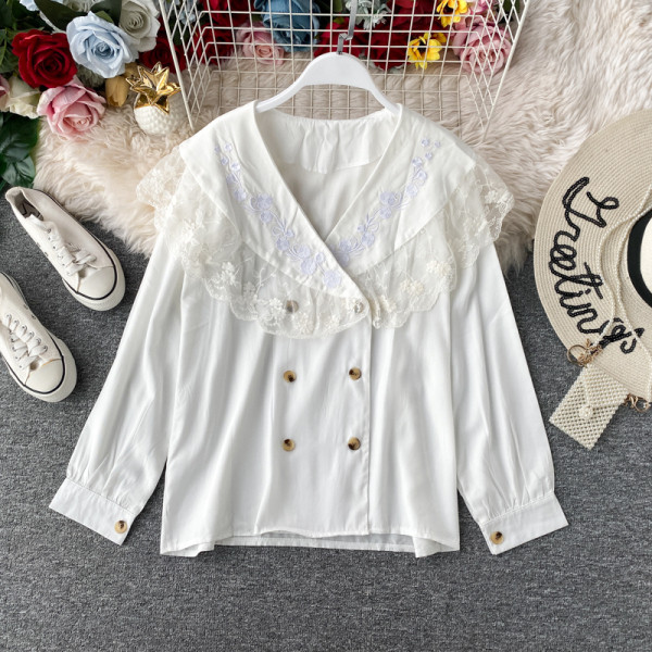 Modern női ing csipkével és spitz nyakkivágással, fehér és fekete színben