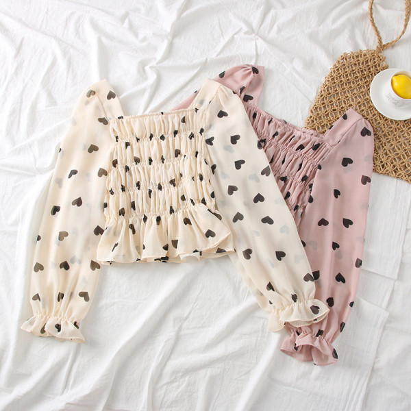 Modern női blúz sifon szívecskékkel és négyzet alakú nyakkivágással több színben - testhezálló modell