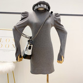 Őszi-téli női retro ruha, Karcsú modell vékony kötésből készült polár ujjal fekete és szürke színben