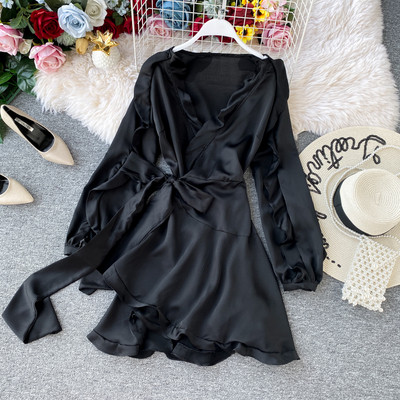 Ροζ σατέν γυναικείο φόρεμα με κορδόνια και λαιμόκοψη σε πέντε χρώματα