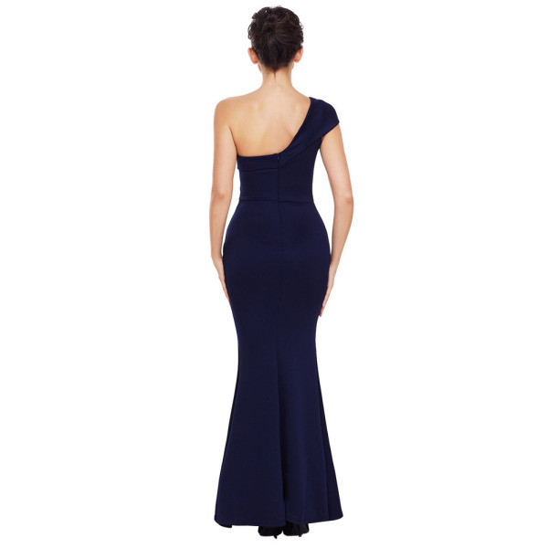 Formális női hosszú ruha egy pánttal fekete, kék és piros színben