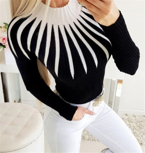 Μοντέρνα γυναικεία μπλούζα με ψηλό γιακά και μακρύ μανίκι σε μαύρο και άσπρο χρώμα