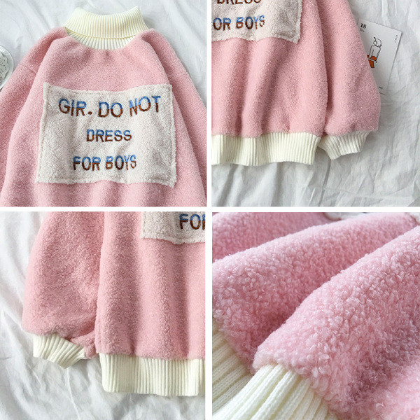 Γυναικεία πουλόβερ με κέντημα και φαρδύ μοντέλο