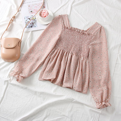 Νέο μοντέλο γυναικεία μπλούζα σιφόν με τετράγωνη λαιμόκοψη και floral σχέδια