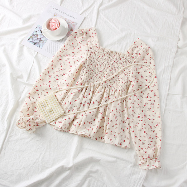 Νέο μοντέλο γυναικεία μπλούζα σιφόν με τετράγωνη λαιμόκοψη και floral σχέδια