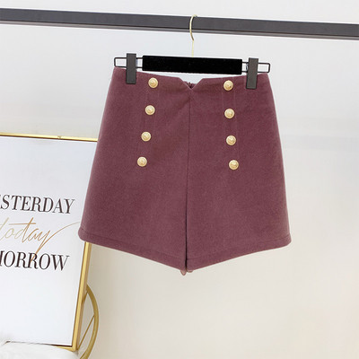 Modern női bársony rövidnadrág magas derékkal, fekete és lila gombokkal