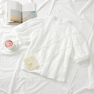 Μοντέρνα γυναικεία μπλούζα από δαντέλα ρετρό στυλμε κοντό μανίκι σε λευκό, μαύρο, ροζ και μπεζ  χρώμα - δύο μοντέλα