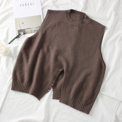 Modern női mellény kerek nyakkivágással, hasítékkal, gombokkal több színben