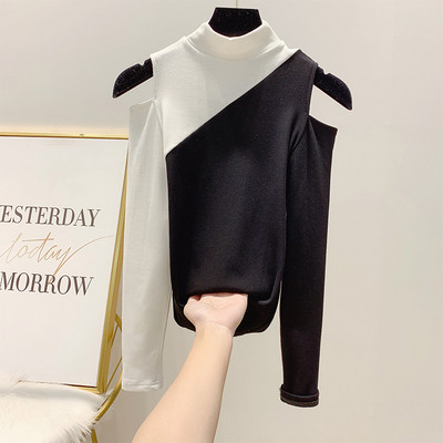 Μοντέρνο γυναικείο πουλόβερ των Slim με γυμνό ώμο και κολάρο