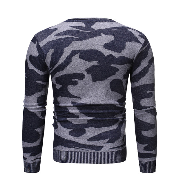 Ανδρικό πουλόβερ με καμουφλάζ τύπωμα και στρογγυλή  λαιμόκοψη σε κόκκινο και γκρι χρώμα