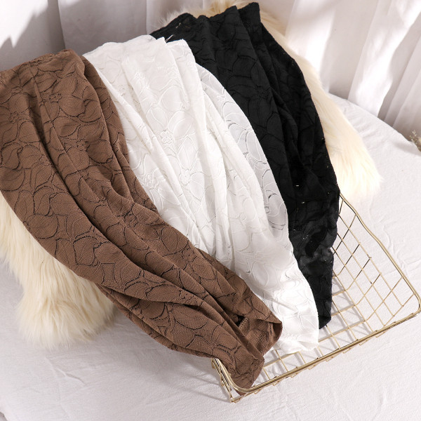 Μοντέρνα γυναικέια μπλούζα με λαιμόκοψη και μακρύ μανίκι σε τρία χρώματα-λεπτό μοντέλο