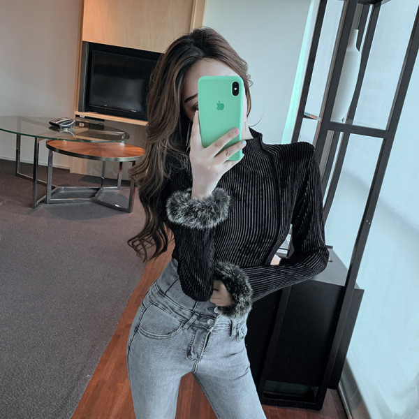 Modern női blúz fekete és barna színben, ujjakkal