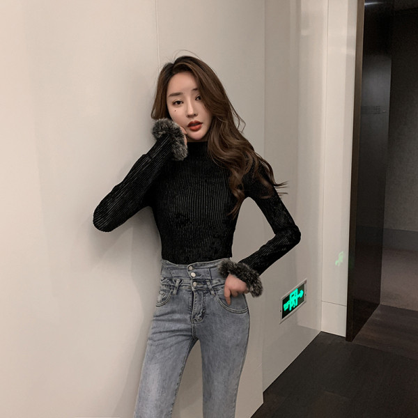 Modern női blúz fekete és barna színben, ujjakkal