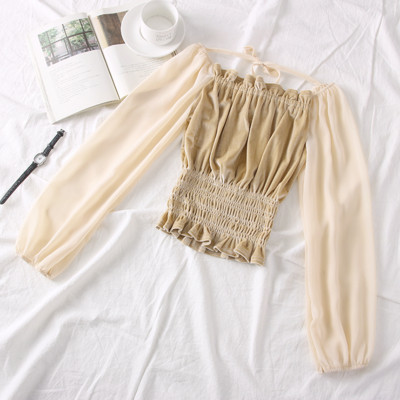 Μοντέρνα γυναικεία μπλούζα με  τετράγωνο ντεκολτέ από βελούδο και τούλι