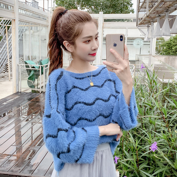 Női téli csíkos pulóver széles ujjú fehér, rózsaszín és kék színben