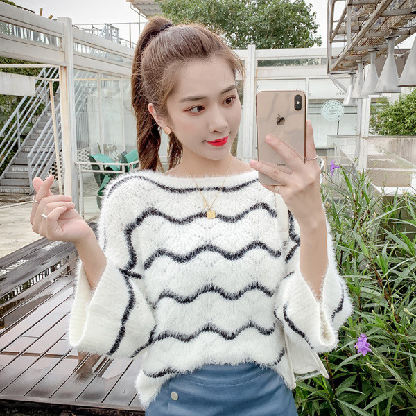 Női téli csíkos pulóver széles ujjú fehér, rózsaszín és kék színben