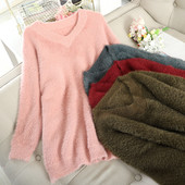 Χνουδωτό γυναικείο πουλόβερ με V-λαιμόκοψη σε πολλά χρώματα