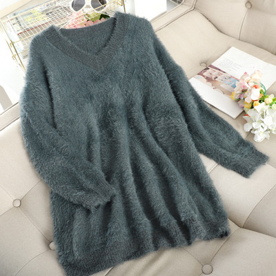 Χνουδωτό γυναικείο πουλόβερ με V-λαιμόκοψη σε πολλά χρώματα