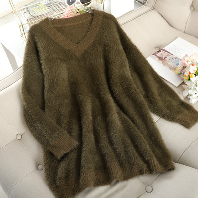 Χνουδωτό γυναικείο πουλόβερ με V-λαιμόκοψη σε πολλά χρώματα