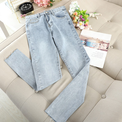 Κυρίες τζιν με υψηλή μέση σε μπλε και μαύρο χρώμα