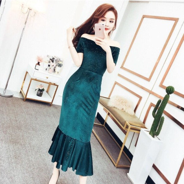 Modern női bársonyruha rövid ujjú, csupasz vállú, két színben