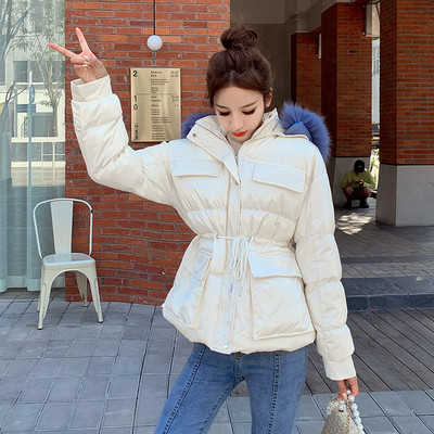 Modern női téli kabát kapucnival, zsebekkel és cipzárral három színben