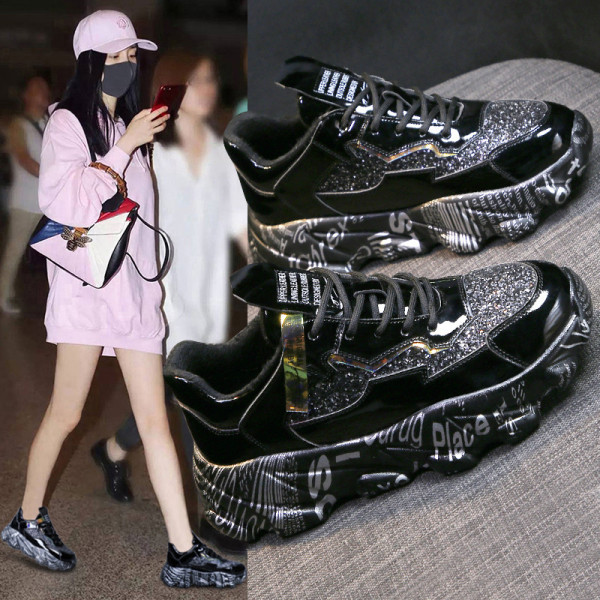 ΝΕΟ μοντέλο γυναικεία αθλητικά παπούτσια με σκληρή σόλα και κορδόνια σε μαύρο χρώμα