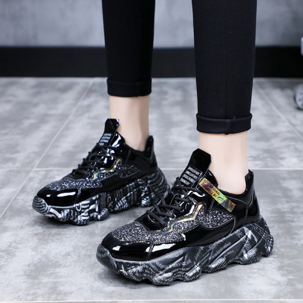 ΝΕΟ μοντέλο γυναικεία αθλητικά παπούτσια με σκληρή σόλα και κορδόνια σε μαύρο χρώμα