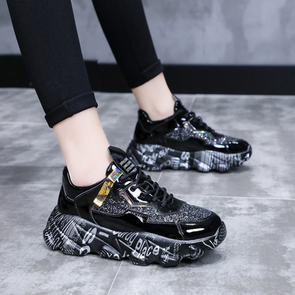 ΝΕΟ μοντέλο γυναικεία αθλητικά παπούτσια με σκληρή σόλα και κορδόνια σε μαύρο χρώμα
