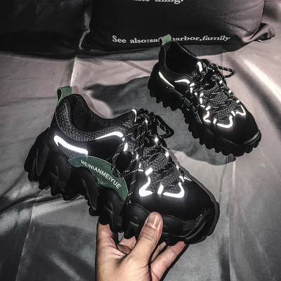 Női tornacipő ÚJ modell durva talppal, fűzős fekete és zöld színben