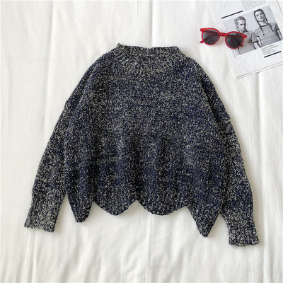 Alkalmi női pulóver széles modell ovális nyakkivágással