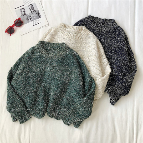 Alkalmi női pulóver széles modell ovális nyakkivágással