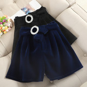 Bársony téli rövidnadrág övvel és kövekkel fekete és kék színben