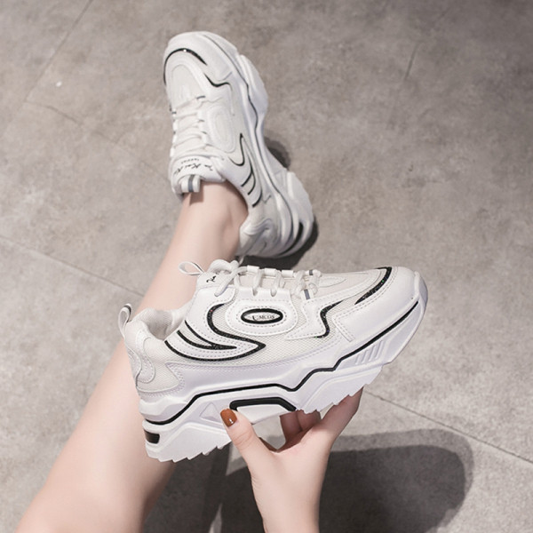 Αθλητικά  casual γυναικεία παπούτσια σε πλατφόρμα σε δύο χρώματα