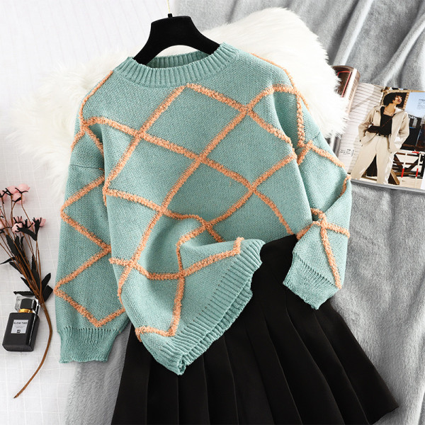 Νέο μοντέλο γυναικείο πουλόβερ με λαιμόκοψη O σε πράσινο χρώμα