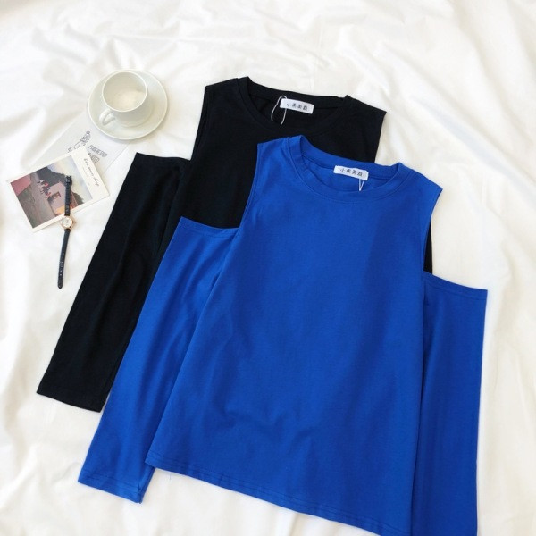 Alkalmi női blúz fekete és kék színben, csupasz váll