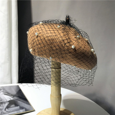 Női retro barett típusú sapka gyöngyökkel és hálóval több színben