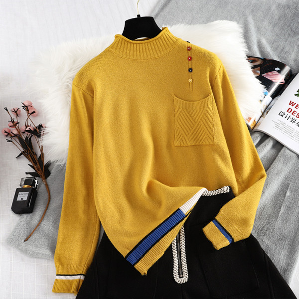 Νέο μοντέλο γυναικείο πουλόβερ με κουμπιά και τσέπη σε λευκό και κίτρινο χρώμα