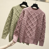 Μοντέρνο γυναικείο πουλόβερ  με ωοειδές ντεκολτέ και μακρύ μανίκι σε πέντε χρώματα