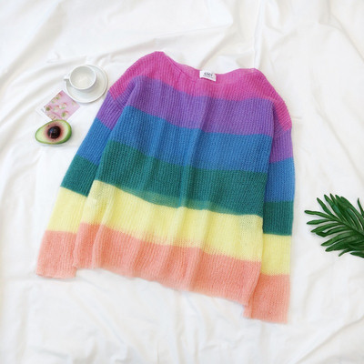 Цветен дамски пуловер с О-образно деколте и дълъг ръкав