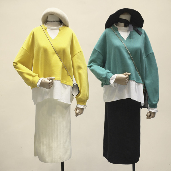 Modern női blúz ovális nyakkivágással és hosszú ujjú zöld és sárga színben