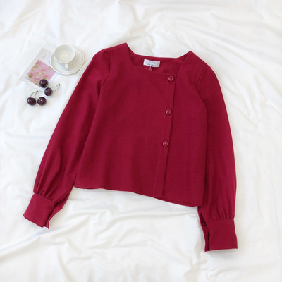 Modern női ing három színben négyzet alakú nyakkivágással és gombokkal