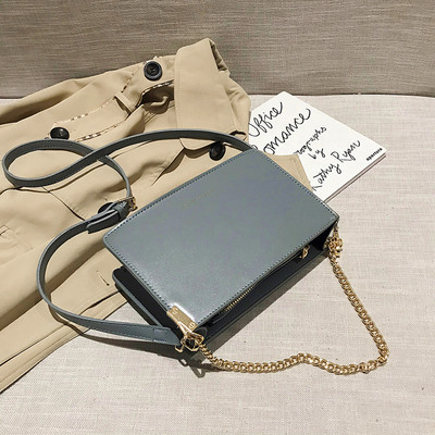 Női bőrtáska hosszú füllel és lánccal, négy színben