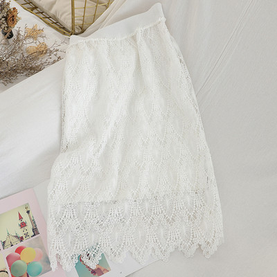 Σύγχρονη γυναικεία φούστα σε τρία χρώματα με δαντέλα και ελαστική μέση