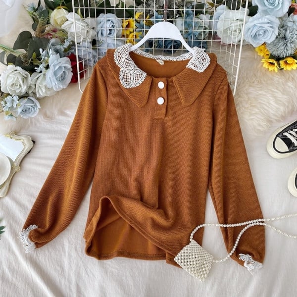 Modern női blúz csipkegallérral és gombokkal, különböző színekben