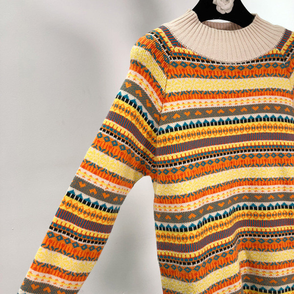 Rochie de dama tricotata subtire in dungi cu decolteu oval