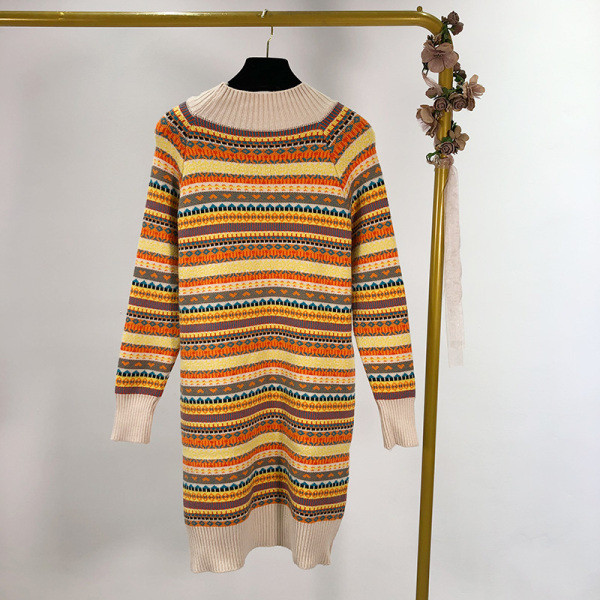 Rochie de dama tricotata subtire in dungi cu decolteu oval